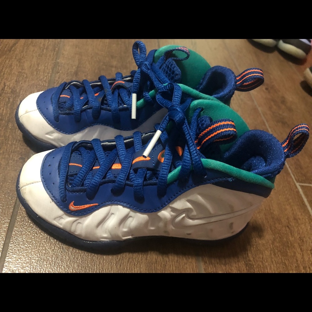 Nike toddler sneakers